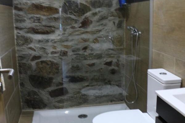 Casa de banho com chuveiro